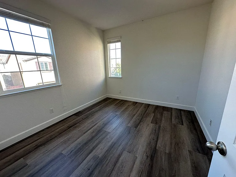 897 Blossom Rock Ln - Photo 5 of 11