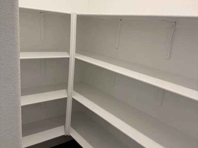 12700 Hereford Ave - Photo 7 of 10