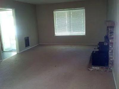 870 Coats St - Photo 3 of 17