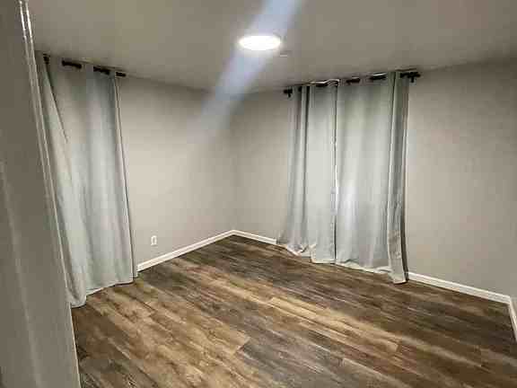 6911 Malibu Dr - Photo 6 of 10