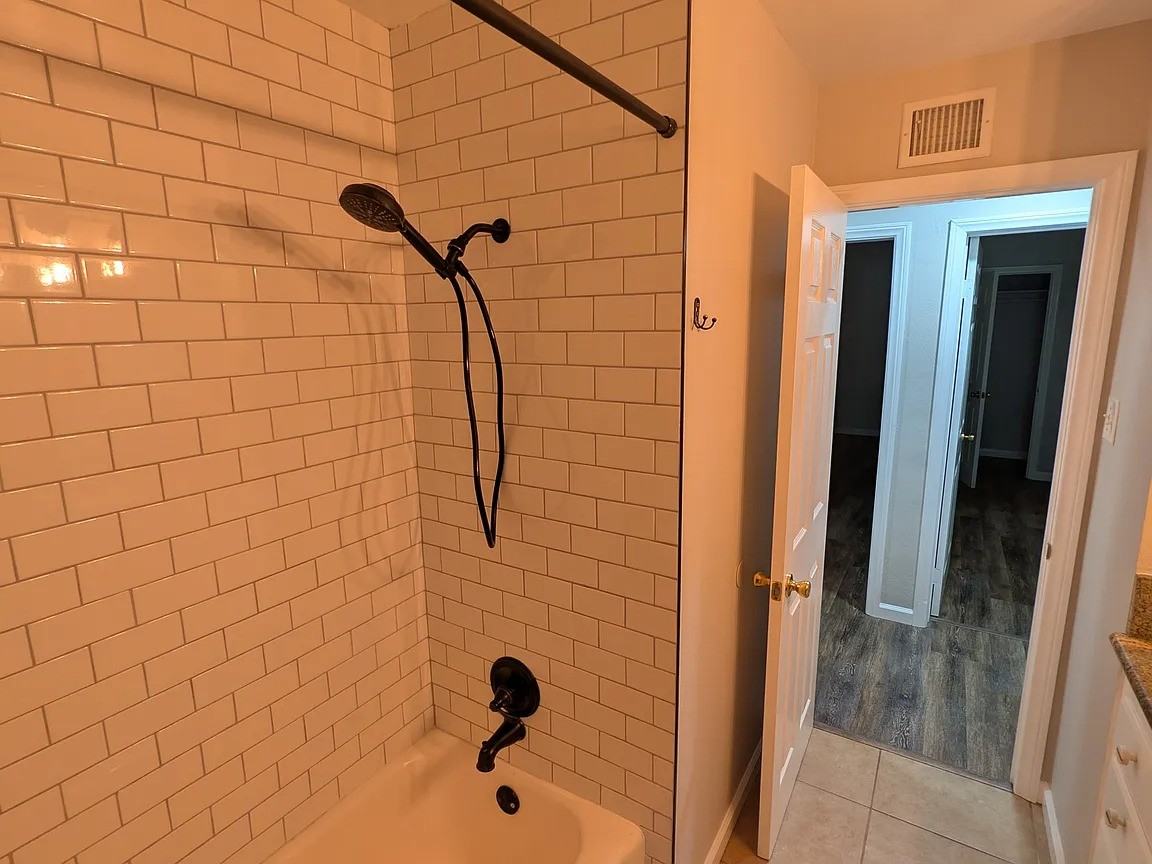 6911 Malibu Dr - Photo 7 of 10