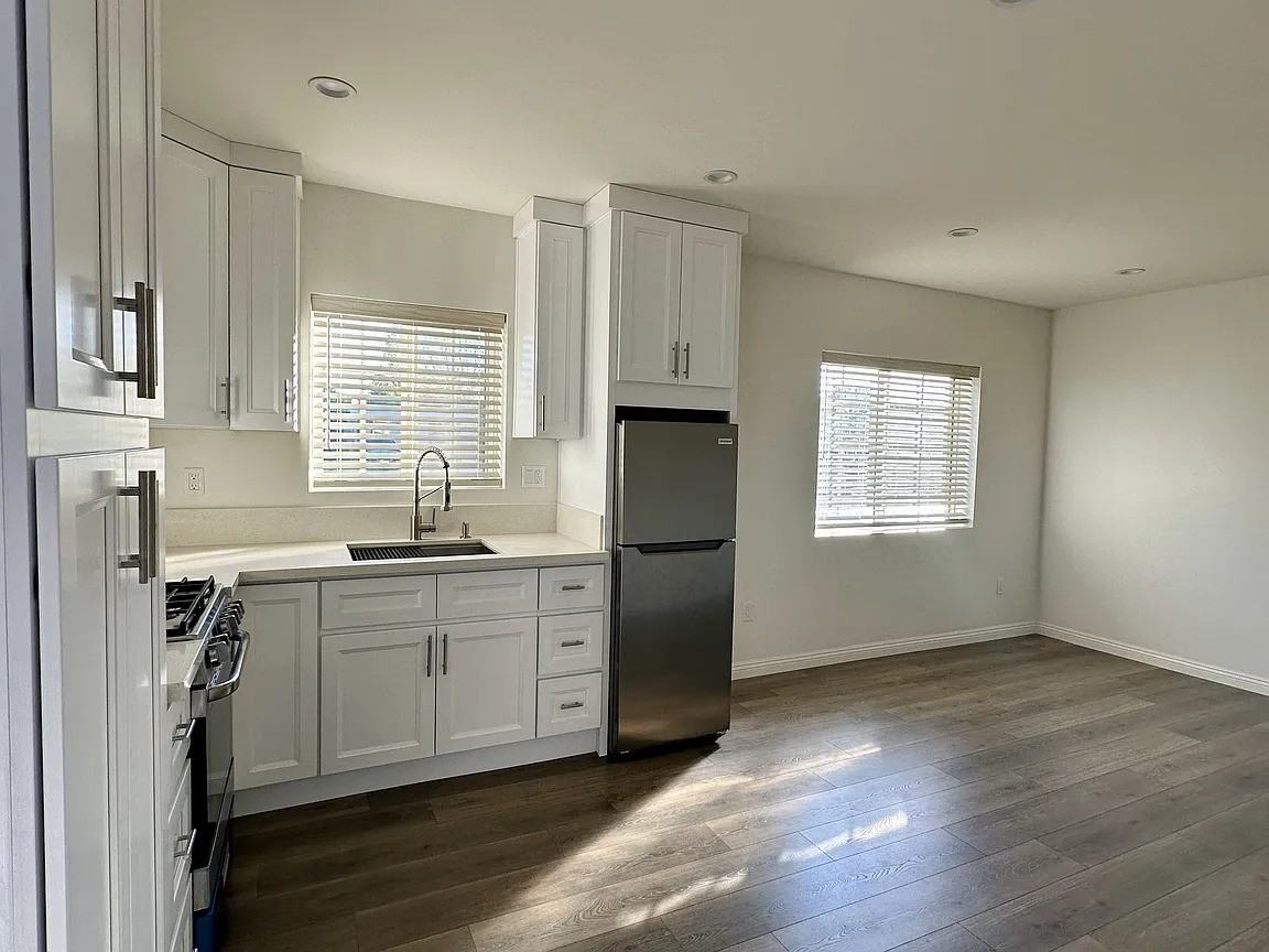 20339 Superior St - Photo 7 of 14