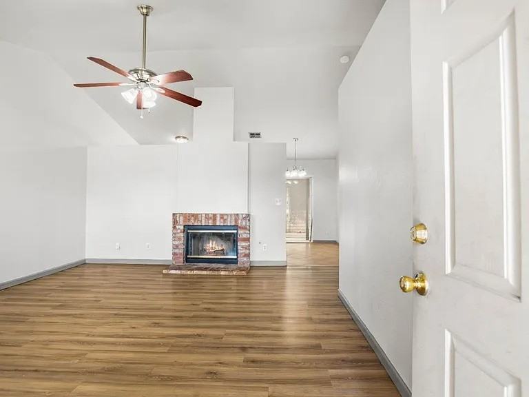 5313 Corvo Way - Photo 3 of 12