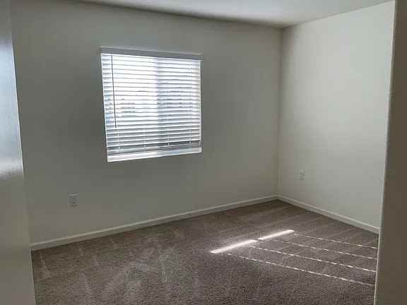 2463 Riparia St - Photo 3 of 15