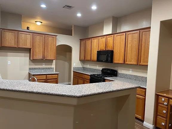 5009 Grand Vista Ln - Photo 4 of 7