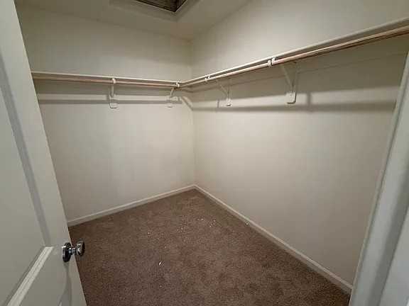 622 Marshall Ln - Photo 7 of 11