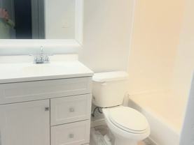 608 W Rose Bud Ct - Photo 1 of 1