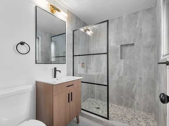 1757 W Gregory Dr - Photo 4 of 19