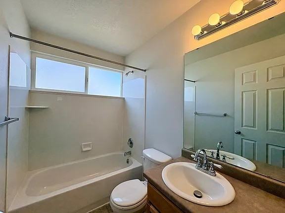 5705 S Stone Flower Way - Photo 4 of 12