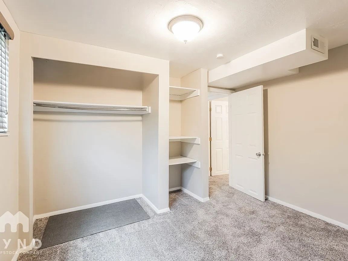 3028 W Don Francisco Dr - Photo 3 of 9