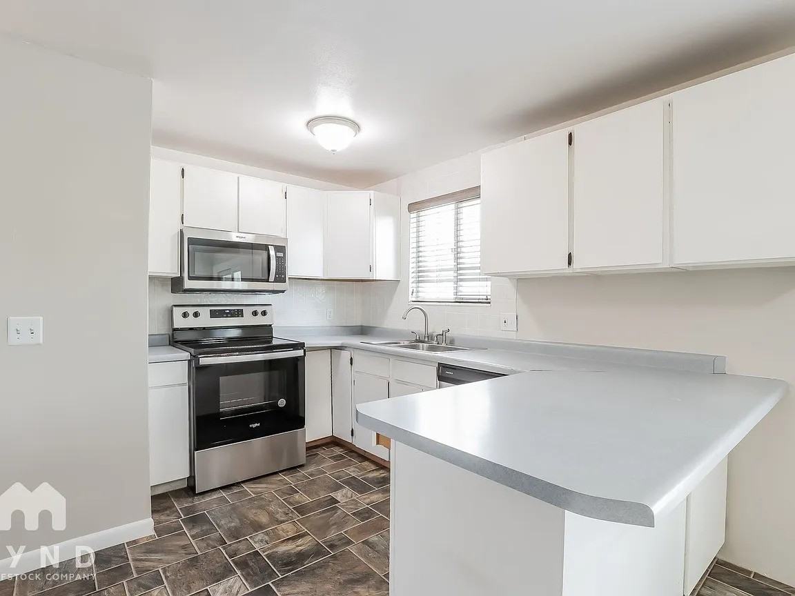 3028 W Don Francisco Dr - Photo 4 of 9