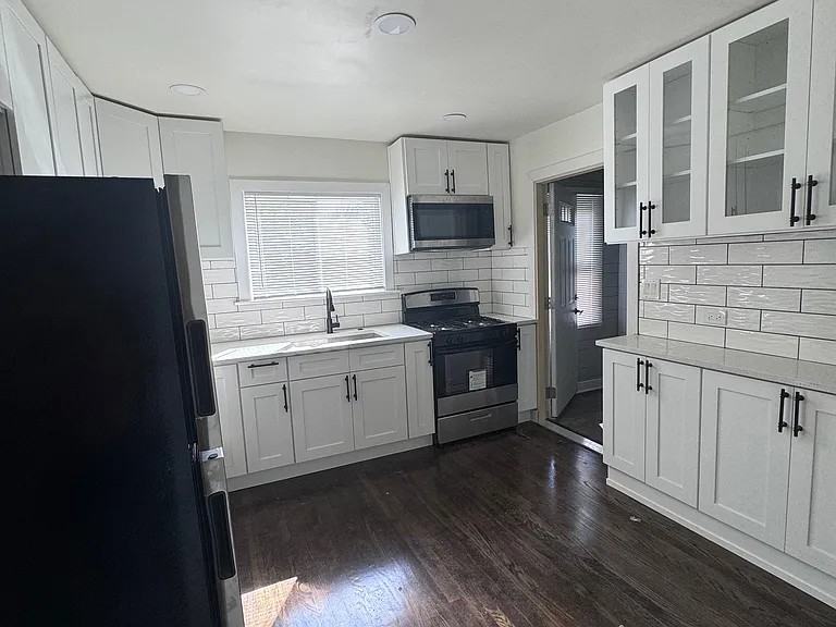 33 E Walnut Ave - Photo 6 of 14