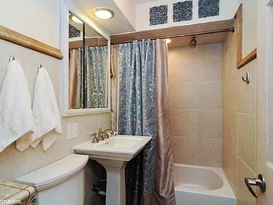 2113 W Cuyler Ave - Photo 4 of 14