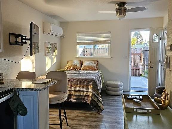 4177 6th Ave - Photo 2 of 5