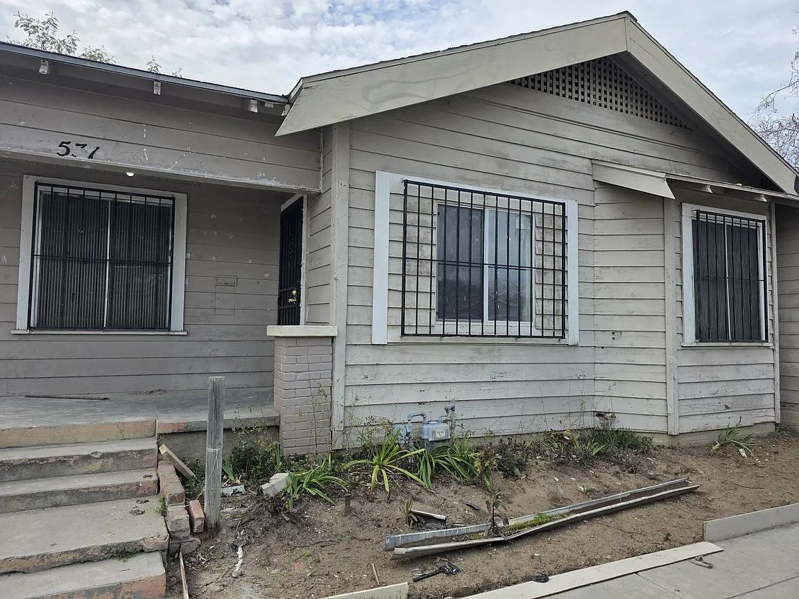 531 N Clark St - Photo 5 of 5