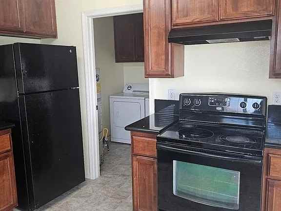1217 Browning Dr - Photo 2 of 9