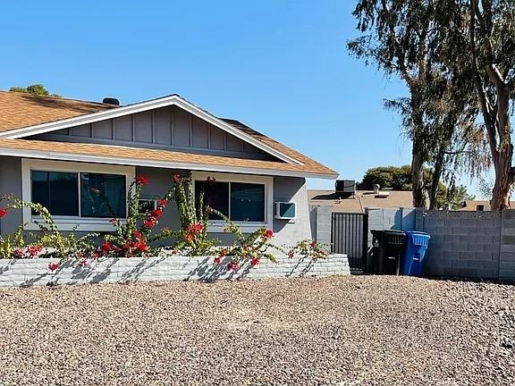 3720 W Mauna Loa Ln - Photo 2 of 9