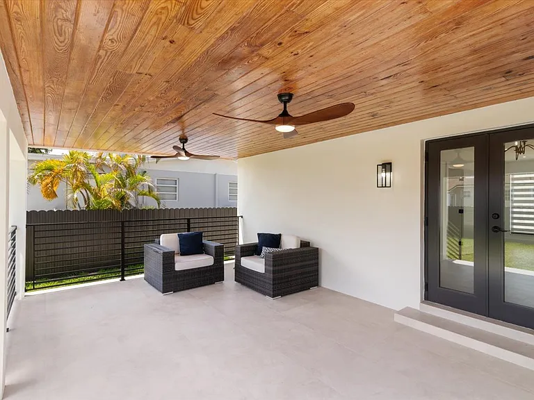 7750 Sw 17th Ter - Photo 7 of 30