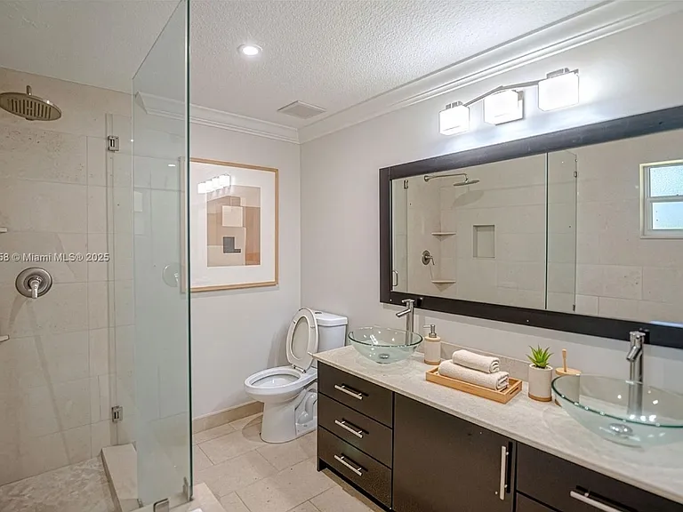 154611 Sw 170th Ter - Photo 5 of 19