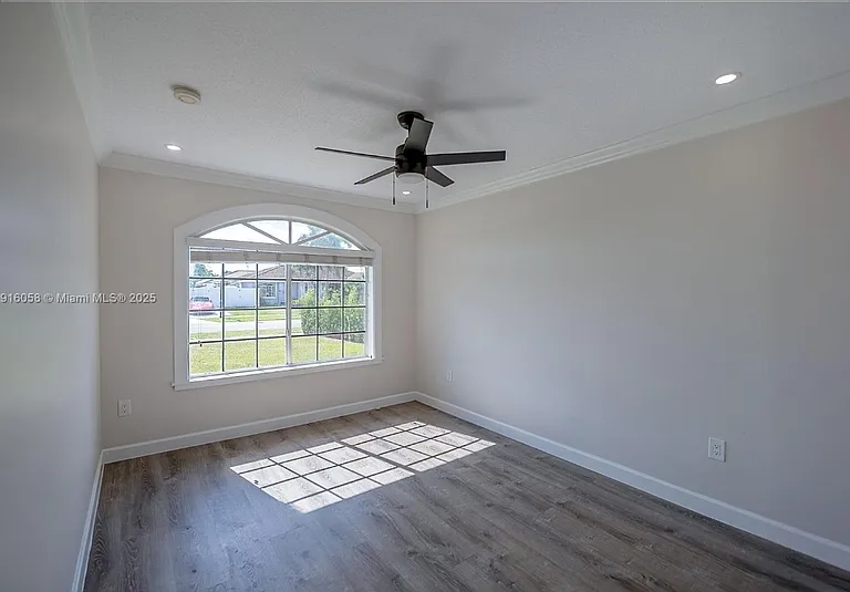 154611 Sw 170th Ter - Photo 7 of 19