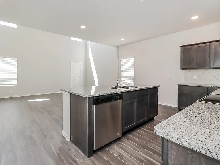 15200 Estrella E - Photo 2 of 14