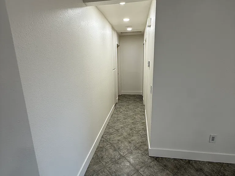 14805 Pine Ave - Photo 3 of 13