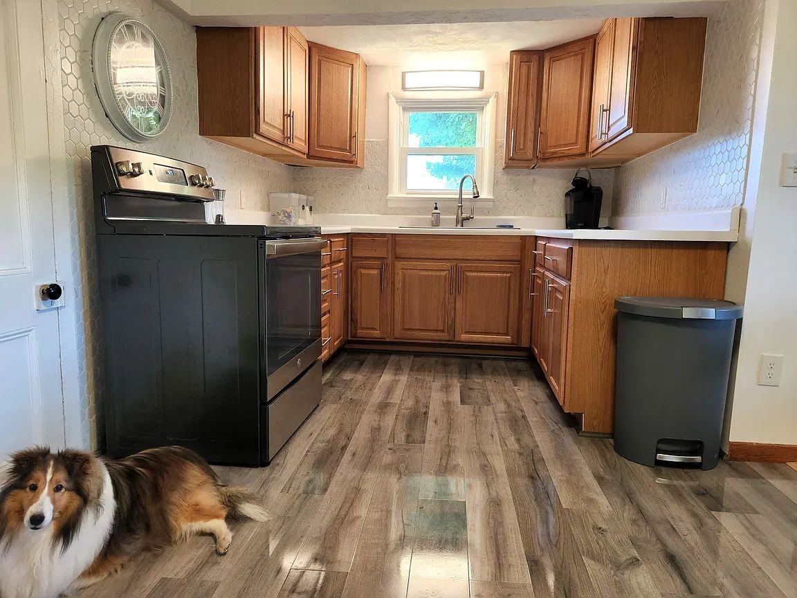 444 Canfield Rd - Photo 2 of 38