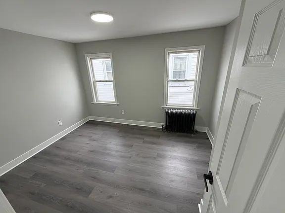 718 Pusey Ave - Photo 5 of 10