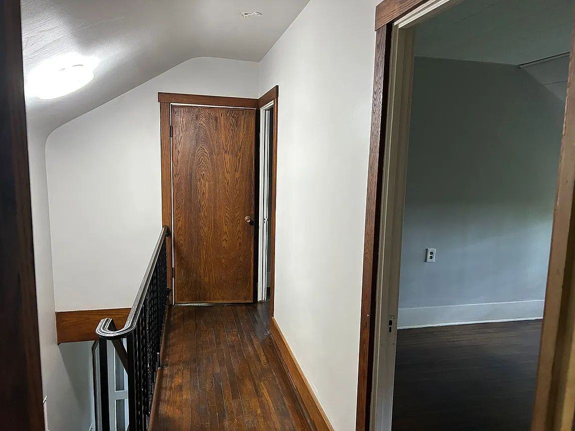 531 Sycamore Rd - Photo 3 of 18