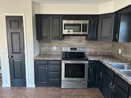 featured image of 4020 W 13th St