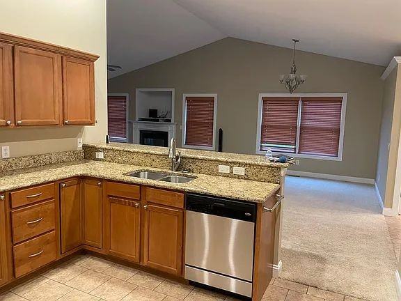 4208 Sapphire Ln - Photo 5 of 13