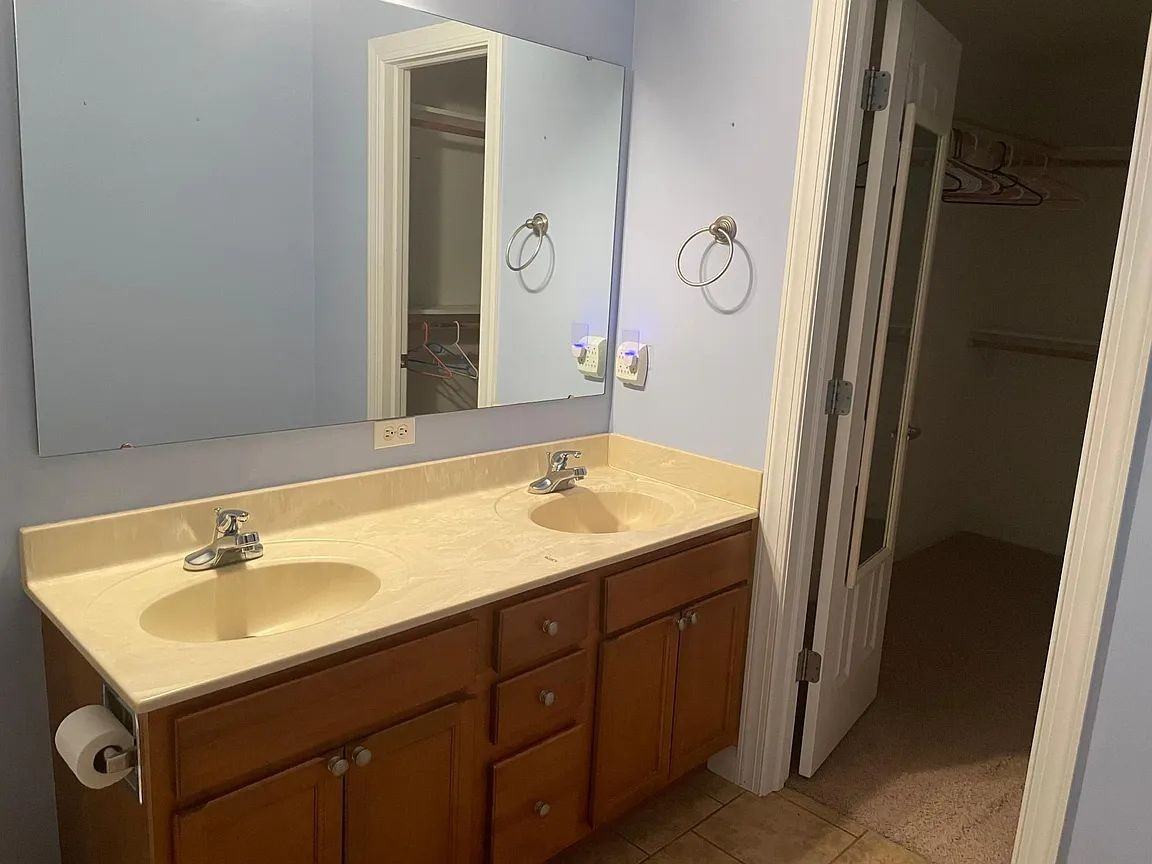 4208 Sapphire Ln - Photo 7 of 13