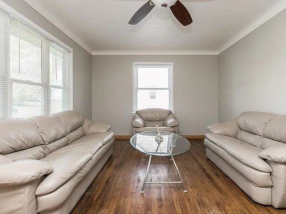 1251 Golfview Dr Ne - Photo 2 of 22