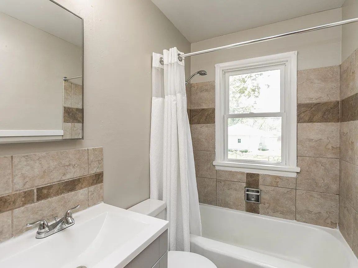 1251 Golfview Dr Ne - Photo 6 of 22