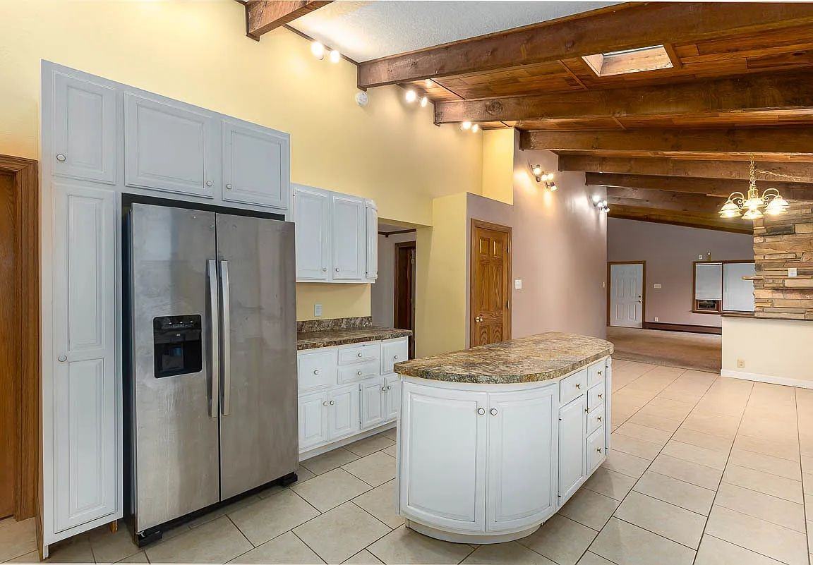 4228 100th St - Photo 3 of 45