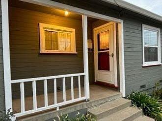 5203 Q St - Photo 3 of 12