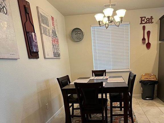 1447 La Sierra St - Photo 6 of 14