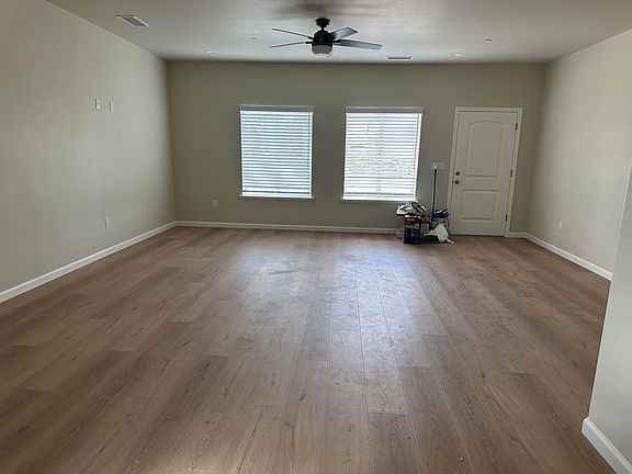 823 Woodworth Ave - Photo 3 of 7