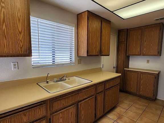 28180 Chula Vista Dr - Photo 2 of 18