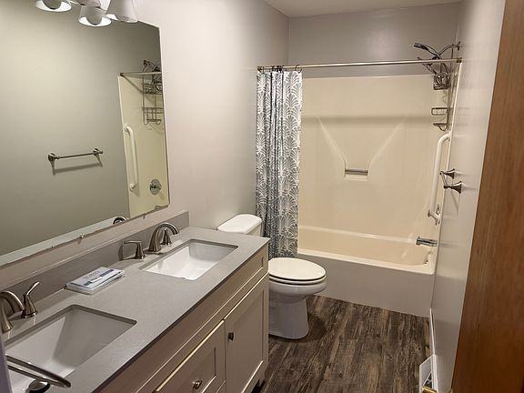 401 Hudson Ave - Photo 6 of 17