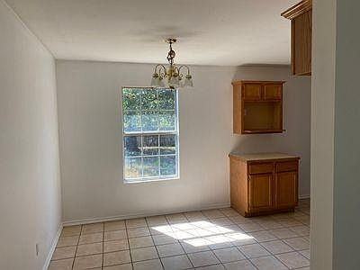 510 Brentwood Dr - Photo 4 of 12