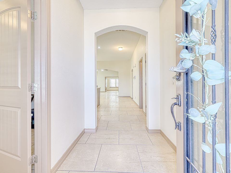 14836 Hunters Grove Ave - Photo 3 of 14