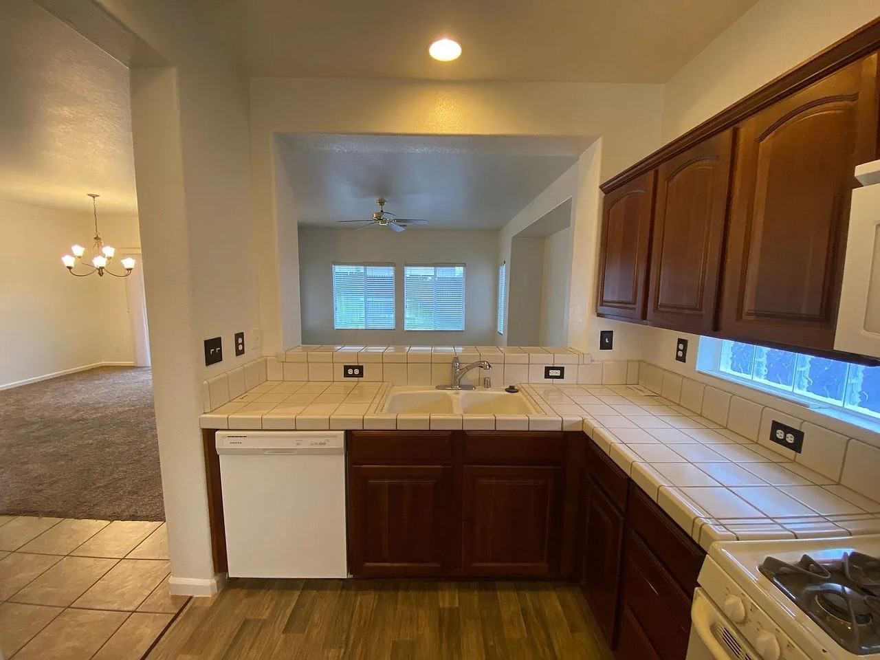 5701 Gold Poppy Way - Photo 3 of 11