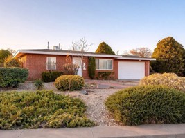 featured image of 915 Manzano St Ne