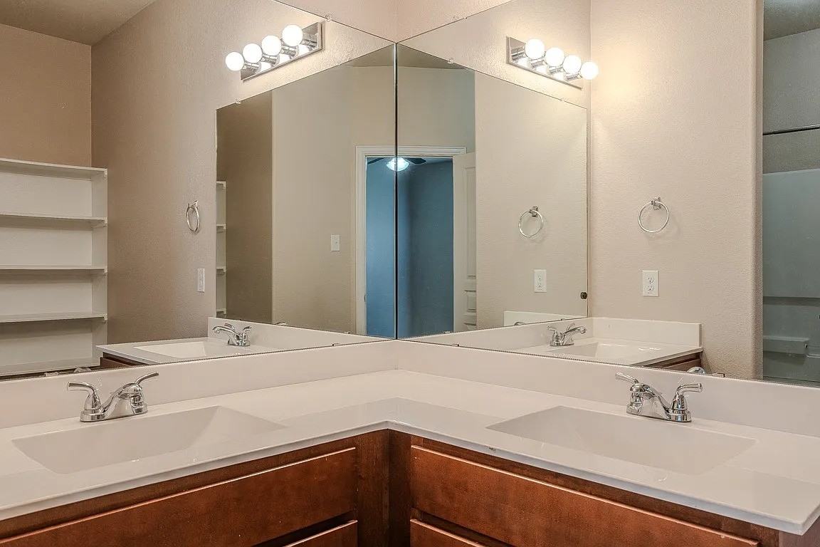 2510 Pearl Ct - Photo 5 of 10