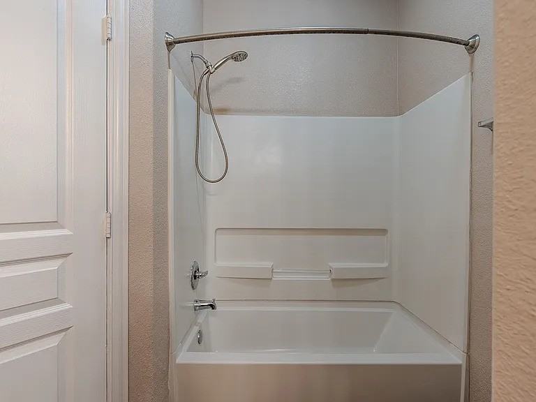 2510 Pearl Ct - Photo 7 of 10