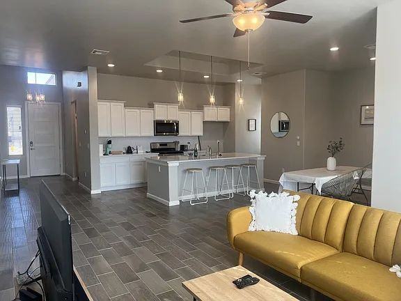 6241 Alchemy St - Photo 3 of 24