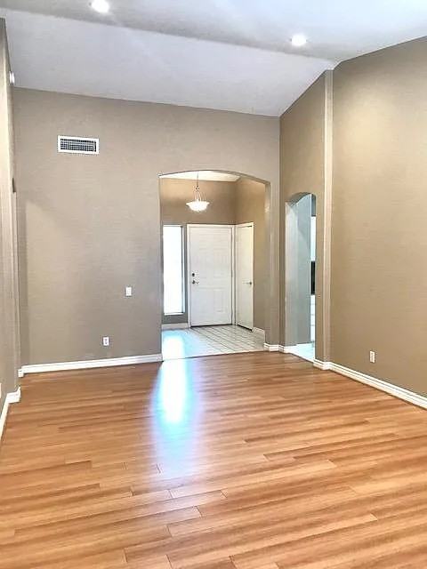 730 E Jasper Dr - Photo 2 of 14