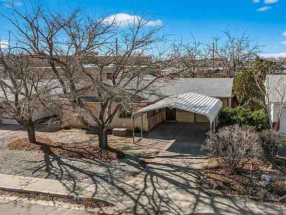 1819 Luthy Dr Ne - Photo 3 of 15