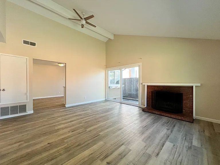 4412 Moffitt Dr - Photo 6 of 15